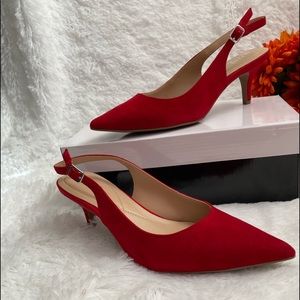 New with box Alfani red sued size 9.5